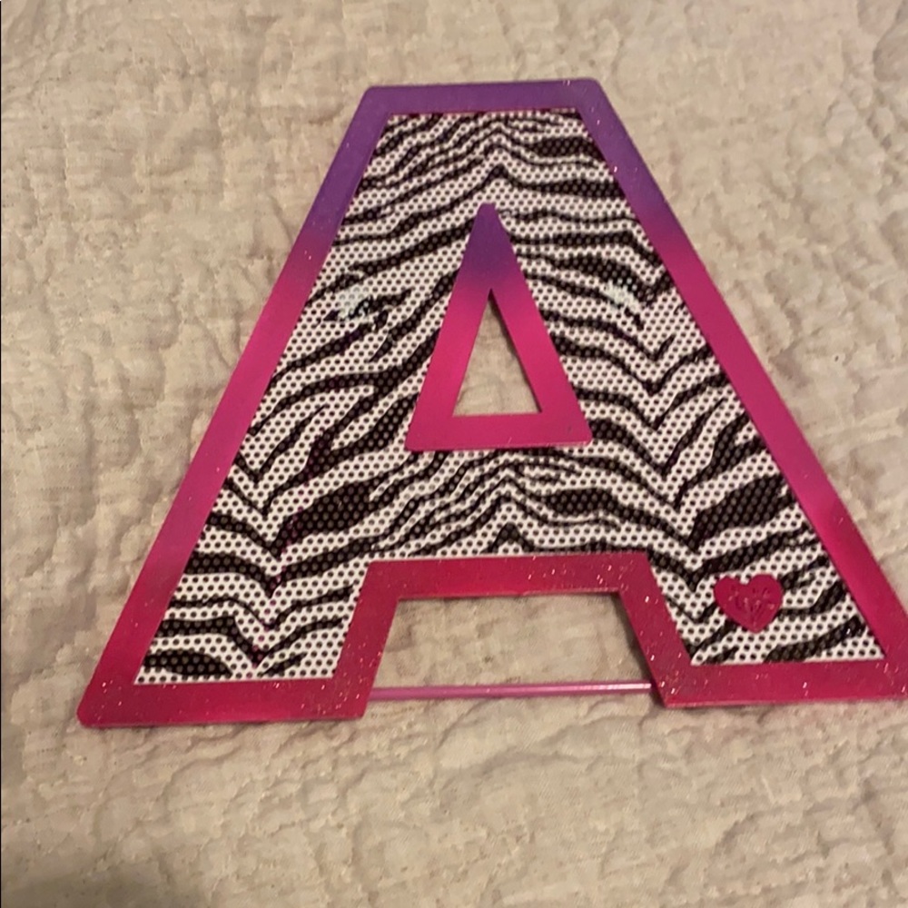 Eating/ jewelry storage